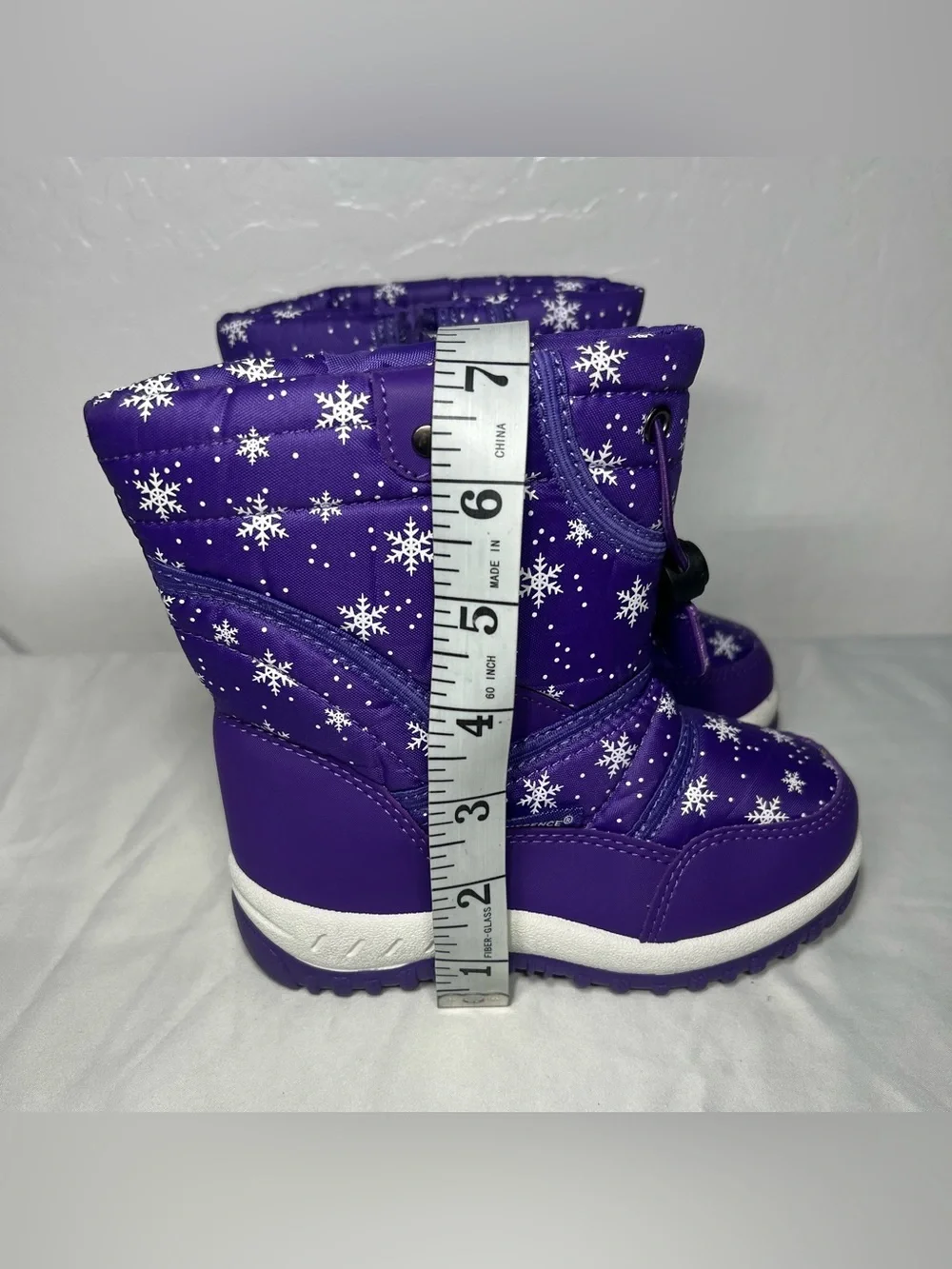 Kids Purple Snowflake Boots Insulated Waterproof Style Zip Up Toddler Size 27